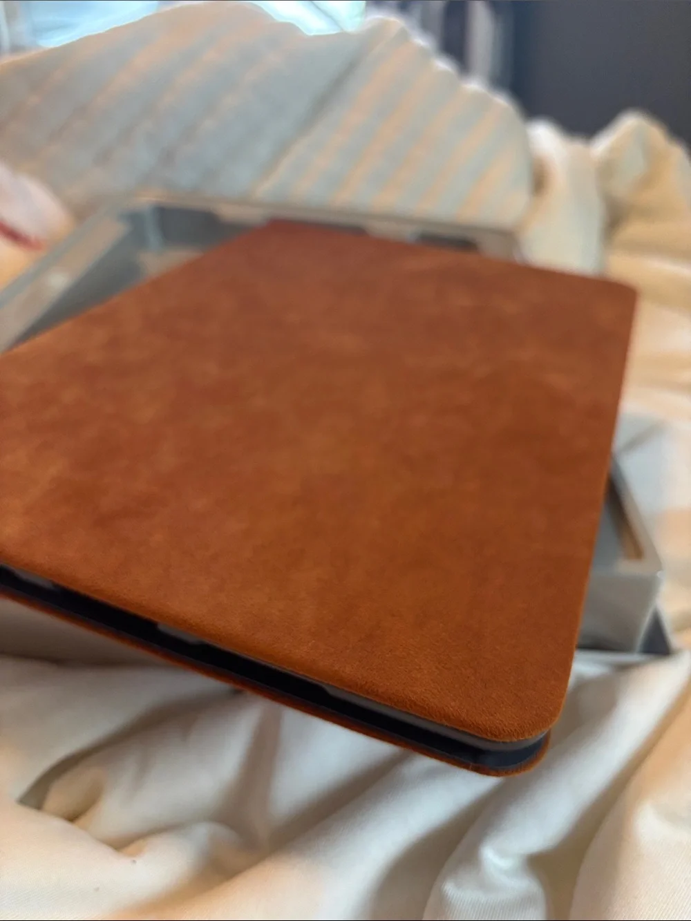 Heyday tablet case chestnut soft touch for 10.5 inch ipad pro& ipad Air new!